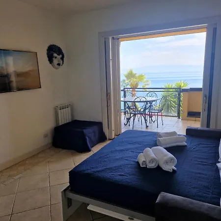 Taormina Bella Vista Apartment In Center With Pool By Taormina Holidays Exterior photo