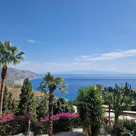 Taormina Bella Vista Apartment In Center With Pool By Taormina Holidays Exterior photo