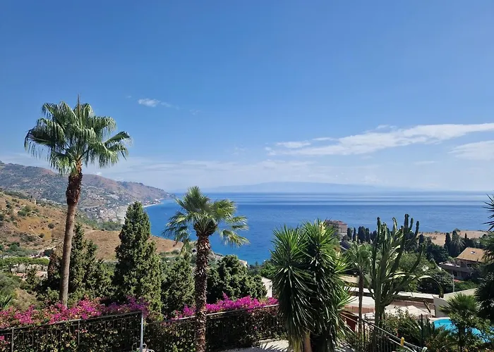 Taormina Bella Vista Apartment In Center With Pool By Taormina Holidays