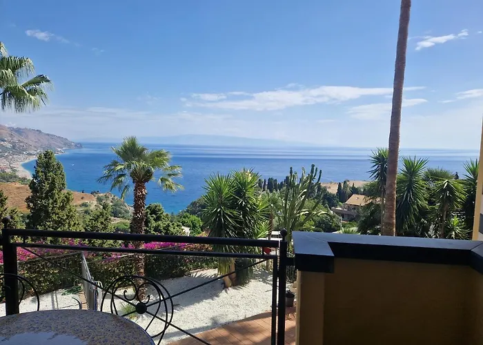 Taormina Bella Vista Apartment In Center With Pool By Taormina Holidays