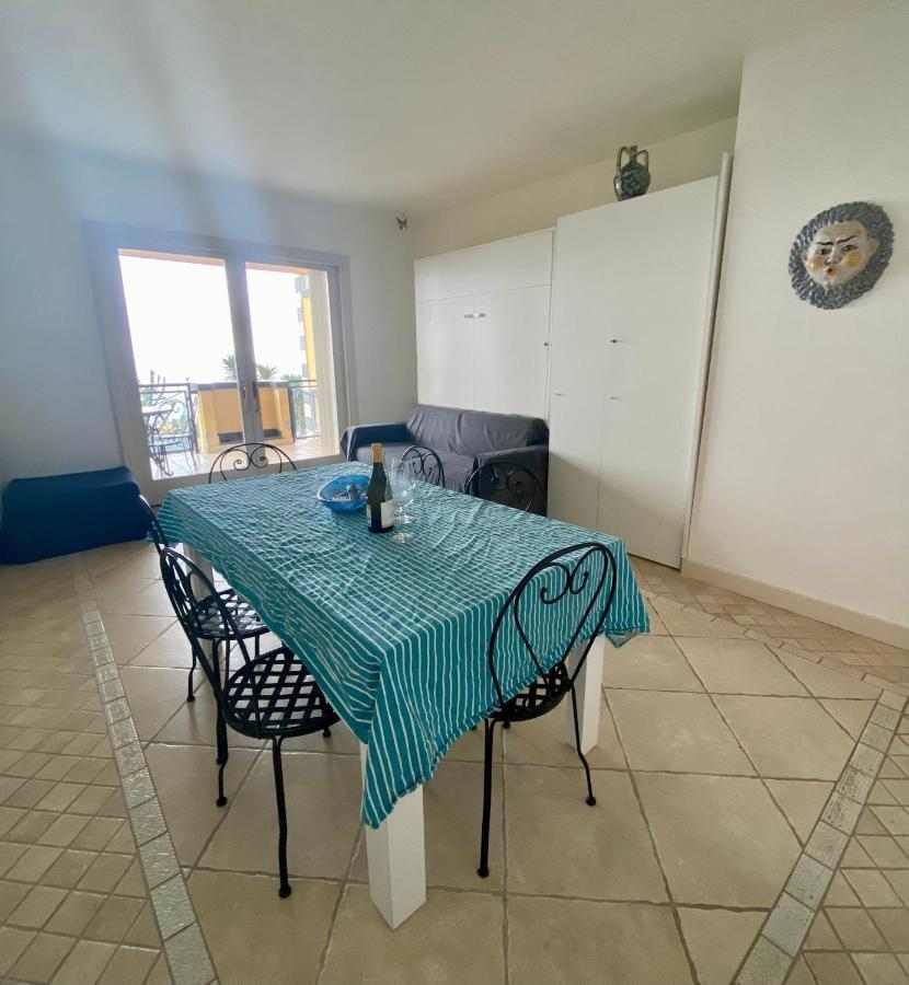 Apartment Bella Vista In Center With Pool By Holidays