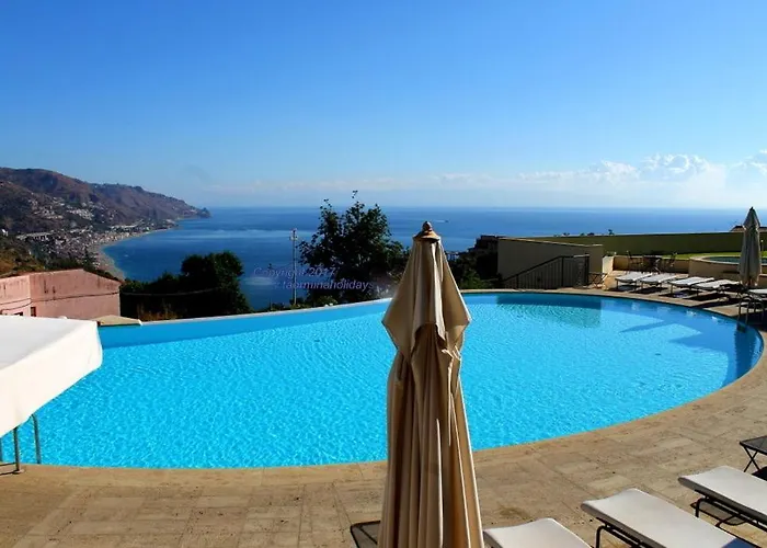 Taormina Bella Vista Apartment In Center With Pool By Taormina Holidays