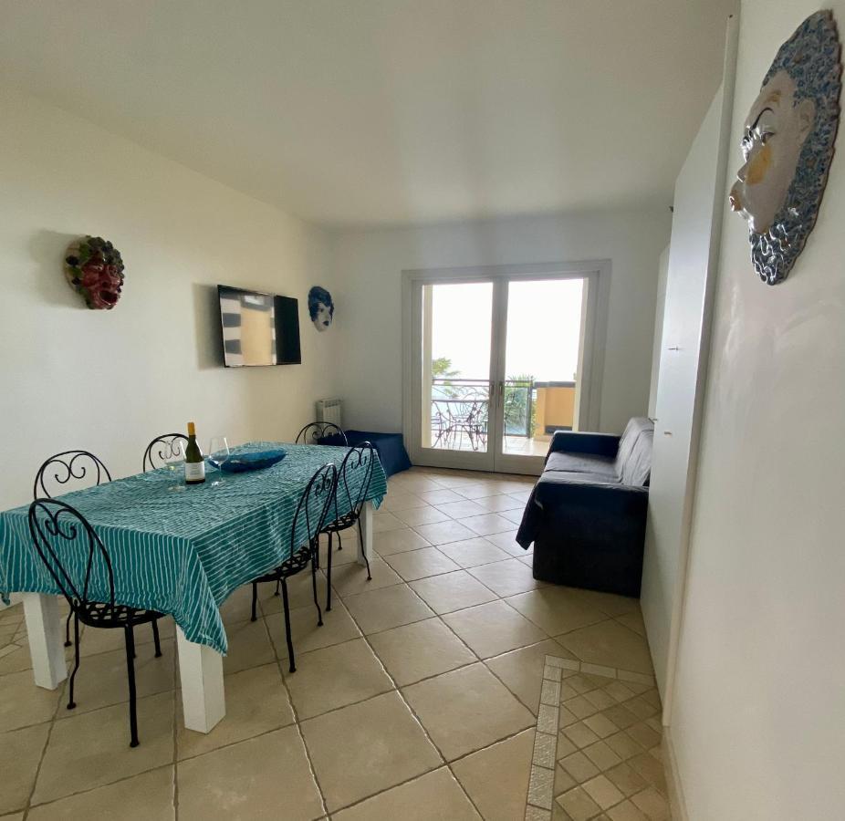 Bella Vista In Center With Pool By Holidays *